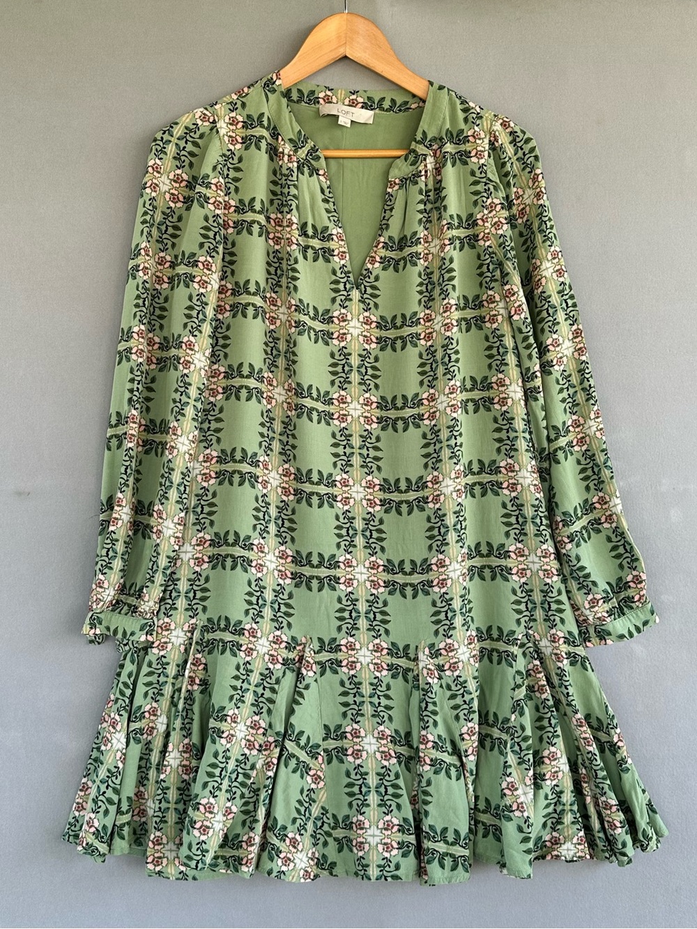 π5 for $45π Loft dress size S - Picture 2 of 8